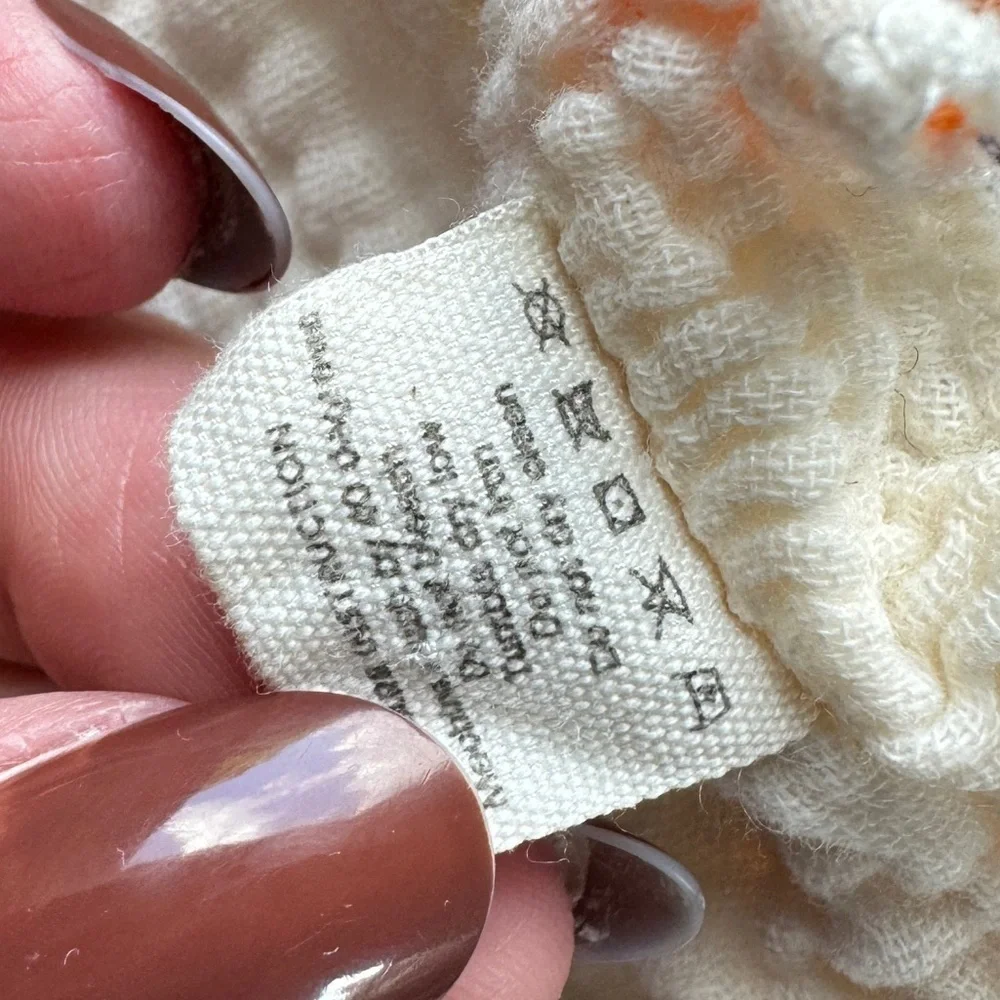 Muslin Ruffle Bib with Oranges